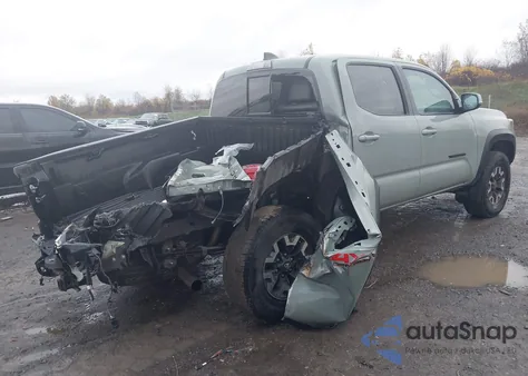 2022 Toyota Tacoma Trd Off Road z USA, uszkodzony, nr VIN 3TMCZ5AN8NM504388